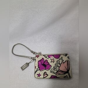 Coach Poppy Floral Petal Heart Signature Wristlet Wallet Purse 44900